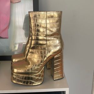 Jeffrey Campbell Gold Platform boots size 12